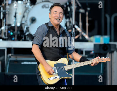 Bruce Springsteen performs with the E Street Band on stage in Sydney ...