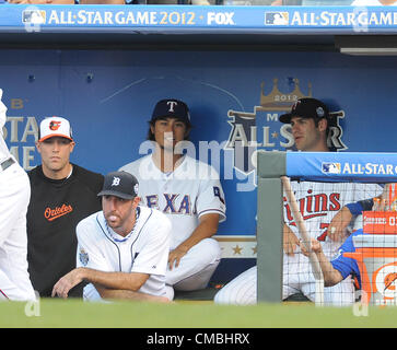 American League's Joe Mauer of the Minnesota Twins at bat during the MLB  baseball Home Run Derby in St. Louis, Monday, July 13, 2009. (AP Photo/Jeff  Roberson Stock Photo - Alamy