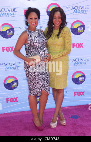 July 22, 2012 - Los Angeles, California, U.S. - Tamera & Tia Mowry arrives for the Teen Choice Awards 2012 at the Gibson Ampitheatre. (Credit Image: © Lisa O'Connor/ZUMAPRESS.com) Stock Photo