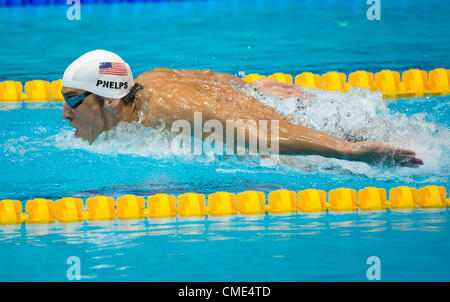 July 28, 2012 - London, England, United Kingdom - Michael Phelps swims in the Men's 400m Individual Medley heats at the Aquatics Center on July 28, 2012 in London, United Kingdom. (Credit Image: © Paul Kitagaki Jr./ZUMAPRESS.com) Stock Photo