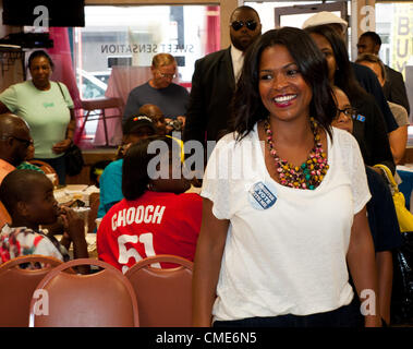 July 28, 2012 - Philadelphia, Pennsylvania, U.S - Actress, NIA LONG, arrives at Denby's Restaurant for a ''Get Out and Vote Rally'' for the Obama campaign. (Credit Image: © Ricky Fitchett/ZUMAPRESS.com) Stock Photo