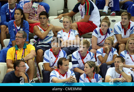 TOM DAILEY WATCHING THE SWIMMI GREAT BRITAIN STRATFORD LONDON ENGLAND 28 July 2012 Stock Photo