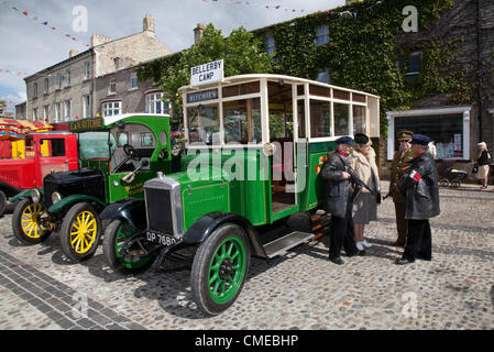 1926 20s Morris; Pre-War vintage vehicles on parade in the market place Leyburn   One of the biggest historic motors event in Leyburn's summer calender the 1940s Wartime Re-enactment Weekend, Wensleydale, North Yorkshire Dales, Richmondshire, UK Stock Photo