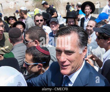 JEUSALEM - JULY 29 :  US Republican presidential candidate Mitt Romney visit the Western wall in old Jerusalem during his visit to Israel on July 29 2012 Stock Photo