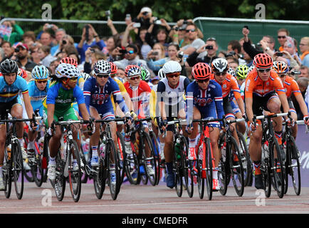 29.07.2012. London, England. The pack of riders during the women's Road Race at the London 2012 Olympic Games, London, England Stock Photo