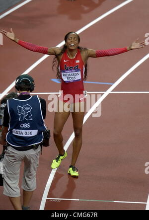 05.08.2012.  London, ENGLAND; Sanya Richards-Ross of the United States celebrates winning gold in the Women's 400m Final on Day 9 of the London 2012 Olympic Games at the Olympic Stadium.    Christine Ohuruogu of Gbr was second for silver and Trotter USA 3rd Stock Photo