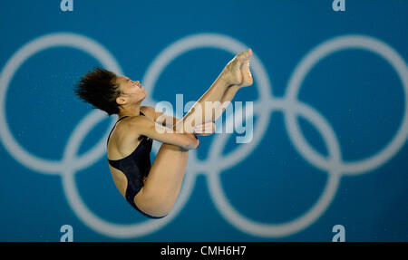 09.08.2012. London, England. China's Hu Yadan competes during the Women's 10m Platform final of the Diving competitions in Aquatics Centre at the London 2012 Olympic Games, London