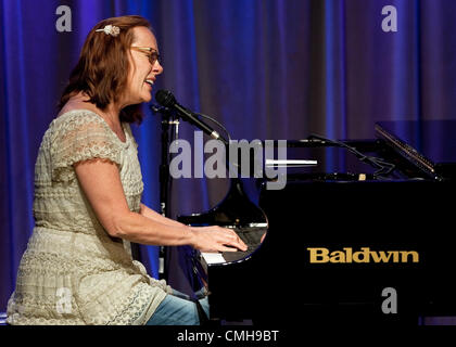 August 09, 2012 - Los Angeles, CA, USA -  IRIS DEMENT performs at the GRAMMY Museum in advance of the October 2, 2012 release of 'Sing the Delta,' her first new album in eight years. Stock Photo