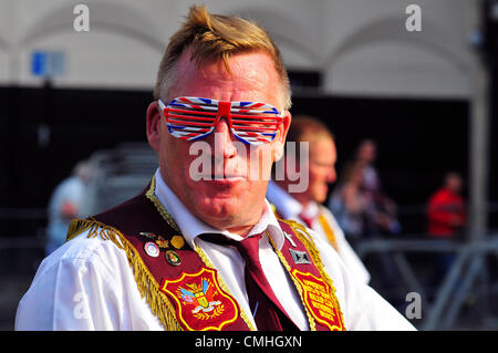 11 August 2012, Londonderry. Apprentice Boy of Derry wearing colourful sunglasses. 10,000 Apprentice Boys of Derry and 120 bands took part in the annual Relief of Derry parade, the largest Loyal order parade held in Northern Ireland. Credit:  George Sweeney / Alamy Live News Stock Photo