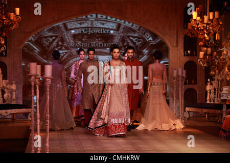 11th August, 2012, New Delhi, India - Manish Malhotra creation at the Delhi Couture Week, 2012 Stock Photo