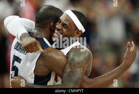 12.08.2012. London, England  Kevin Durant (L) hugs LeBron James of the United States after winning the basketball final game against Spain in North Greenwich Arena at the London 2012 Olympic Games, London, Great Britain, 12 August 2012. Stock Photo