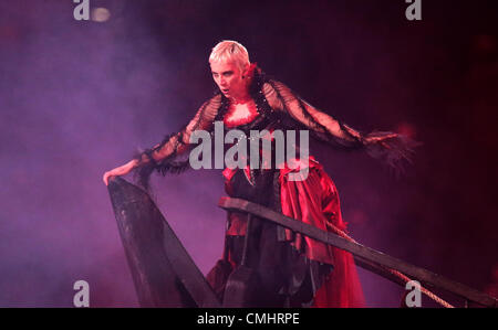 12th Aug 2012. 12.08.2012. London, England Singer Annie Lennox performs during the Closing Ceremony of the London 2012 Olympic Games at the Olympic stadium, London, Britain, 12 August 2012. Stock Photo