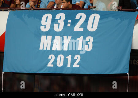 93:20 MAY 13TH 2012 MANCHESTER CITY FANS FLAG VILLA PARK BIRMINGHAM ENGLAND 12 August 2012 Stock Photo