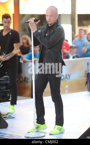 Isaac Slade on stage for NBC Today Show Concert with The Fray, Rockefeller Plaza, New York, NY August 13, 2012. Photo By: Kristin Callahan/Everett Collection Stock Photo