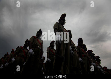 Aug. 15, 2012 - Srinagar, kashmir, india ,indian police  stand to attention during celebrations marking India's Independence Day at Bakshi Stadium in Srinagar, the summer capital of indian kashmir  on  15,8, 2012. A strike, sponsored by both hardline and moderate factions of the Kashmiri's main separatist alliance, cleared the streets of the summer capital Srinagar and shut all shops and businesses..Photo/Altaf Zargar/Zuma Press (Credit Image: © Altaf Zargar/ZUMAPRESS.com). Credit:  ZUMA Press, Inc. / Alamy Live News Stock Photo