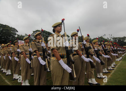 Aug. 15, 2012 - Srinagar, kashmir, india ,indian  women police  stand to attention  during celebrations marking India's Independence Day at Bakshi Stadium in Srinagar, the summer capital  of indian kashmir  on  15,8, 2012. A strike, sponsored by both hardline and moderate factions of the Kashmiri's main separatist alliance, cleared the streets of the summer capital Srinagar and shut all shops and businesses..Photo/Altaf Zargar/Zuma Press (Credit Image: © Altaf Zargar/ZUMAPRESS.com). Credit:  ZUMA Press, Inc. / Alamy Live News Stock Photo