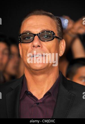 15th Aug 2012. at arrivals for THE EXPENDABLES 2 Premiere, Grauman's Chinese Theatre, Los Angeles, CA August 15, 2012. Photo By: Dee Cercone/Everett Collection/Alamy Live News Stock Photo