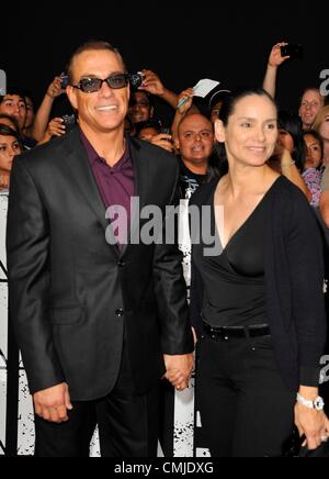 15th Aug 2012. at arrivals for THE EXPENDABLES 2 Premiere, Grauman's Chinese Theatre, Los Angeles, CA August 15, 2012. Photo By: Dee Cercone/Everett Collection/Alamy Live News Stock Photo