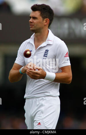 17th Aug 2012. 17/08/2012 London, England. England players celebrate a ...