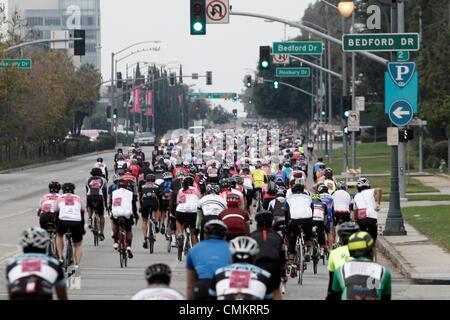 Beverly Hills, California, USA. 3rd Nov, 2013. The Gran Fondo Giro d'Italia Beverly Hills, part of a six-event series that aims to promote Italian culture and the Giro d'Italia in the United States. Credit:  Jonathan Alcorn/ZUMAPRESS.com/Alamy Live News Stock Photo