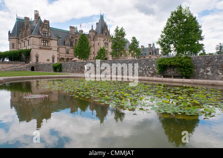 North Carolina, Asheville, Biltmore House & Gardens, George W. Vanderbilt's 250-room French chateau completed in 1895. Stock Photo