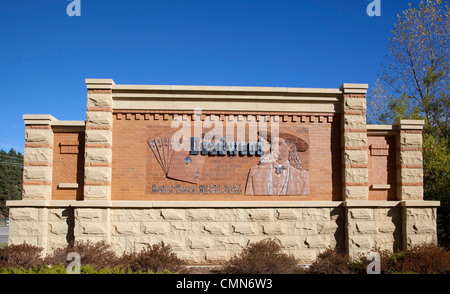 SD, Deadwood, Welcome sign; Historic Gold Mining town, now a gambling mecca Stock Photo