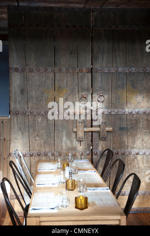 Food, drink, rooms and heartfelt hospitality right on the slopes: Hovden Alpine Lodge in Hovden,, Setesdal, Norway Stock Photo