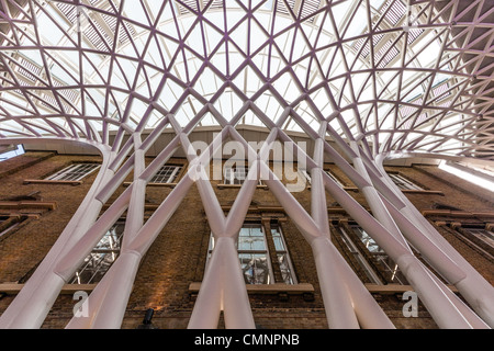 The new booking hall at King's Cross Station, London