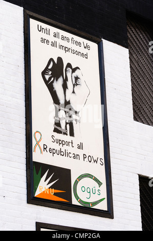 Belfast, UK. 24/03/2012. Republican Network for Unity reveals new mural in support of Prisoners in HMP Maghaberry. Stock Photo