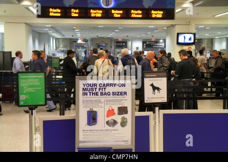 Miami Florida International Airport MIA,terminal,security,screening,TSA,sign,information,bag sizer,carry on hand luggage baggage suitcase suitcases ca Stock Photo