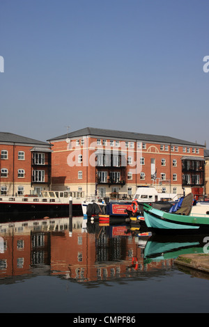 Apartments at Diglis canal basin, Worcester, uk Stock Photo