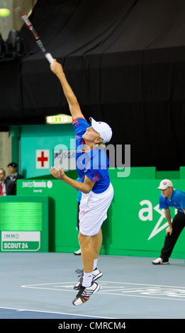 Mitchell Krueger plays tennis in final of BNP Paribas Open Champions Tour against Kyle Edmund in Zurich, SUI Stock Photo