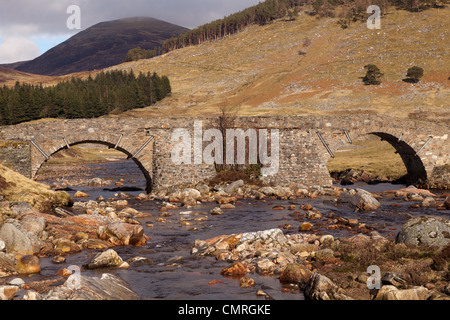 General Wade's bridge and the river Spey at Garva in the Scottish highlands Stock Photo