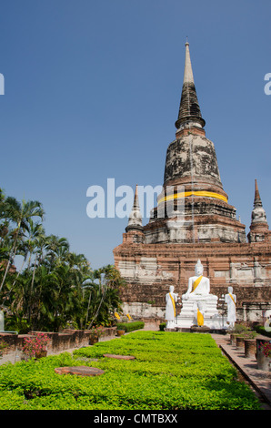 Thailand, Ayutthaya. Wat Phra Chao Phya-thai (aka Wat Yi Chai-mongkol). Historic monastery built in 1357. Stock Photo