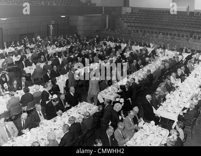 Banquet, Goodyear Tyre & Rubber Company (Great Britain) Ltd., Wolverhampton, 27668. A banquet held in the Civic Hall, Stock Photo