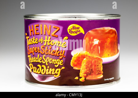 Heinz taste of home super sticky treacle sponge pudding Stock Photo - Alamy