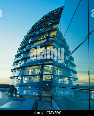 Reichstag buidling, roof top terasse cupola by Sir Norman forster at twilight, Berlin Stock Photo