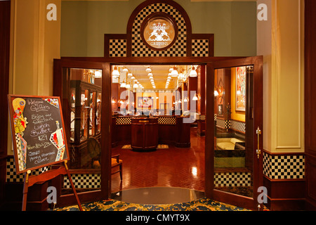 Fairmont Hotel, Griffins Restaurant, Vancouver City, Canada, North America Stock Photo