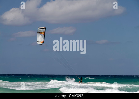Kite surfer at Playa del Este, Santa Maria Del Mar, near Havanna, Cuba, Greater Antilles, Antilles, Carribean, West Indies, Cent Stock Photo