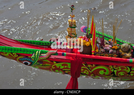 Ngo Boat Race celebrating Khmer people's new year festival, Ghe Ngo Festival, on Mekong River, Soc Trang, Vietnam Stock Photo