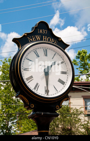 Clock on the street in New Hope, Bucks County, Pennsylvania, USA Stock Photo