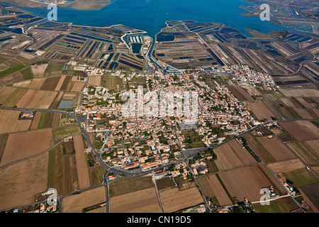 France, Charente Maritime, Ile de Re, Ars en Re, labeled Les Plus Beaux Villages de France (The Most Beautiful Villages of Stock Photo