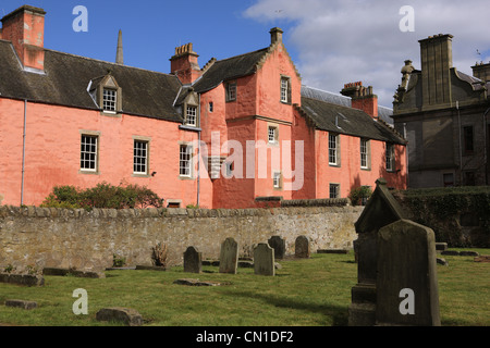 Abbot House Heritage Centre in Dunfermline, Fife taken from the grounds of Dunfermline Abbey Stock Photo