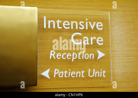 Sign outside the intensive care unit of a hospital Stock Photo