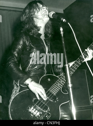 SUZI QUATRO  US rock musician in 1974 Stock Photo