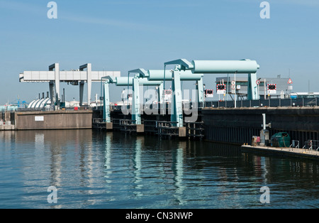 The Cardiff Bay Barrage and the three Bascule Bridges Stock Photo