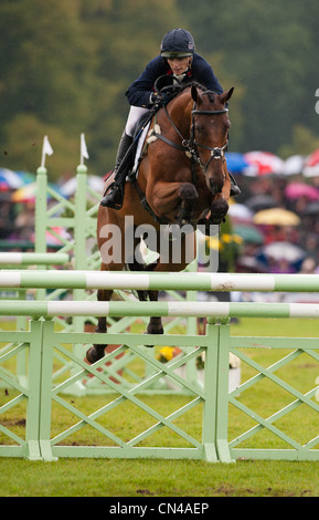 Zara Phillips and High Kingdom competing in the Burghley Horse Trials Stock Photo