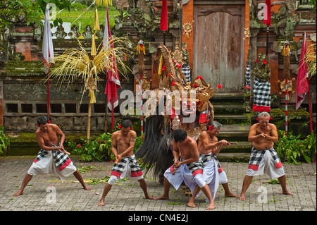 Indonesia, Bali Island, Batubulan village, Kriss dance with Sahadewa company Stock Photo