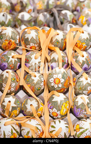Hand-painted and hand decorated egg shells to celebrate Easter at the Old Vienna Easter Market at the Freyung, Vienna, Austria. Stock Photo