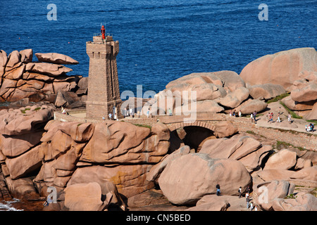 France, Cotes d'Armor, Cote de Granit Rose (Pink Granit Coast), Ploumanach, Pointe de Squeouel, Men Ruz Lighthouse (aerial view) Stock Photo